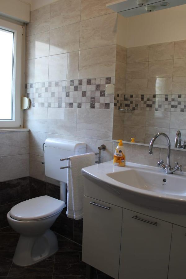Apartments Renata Donji Seget Kültér fotó